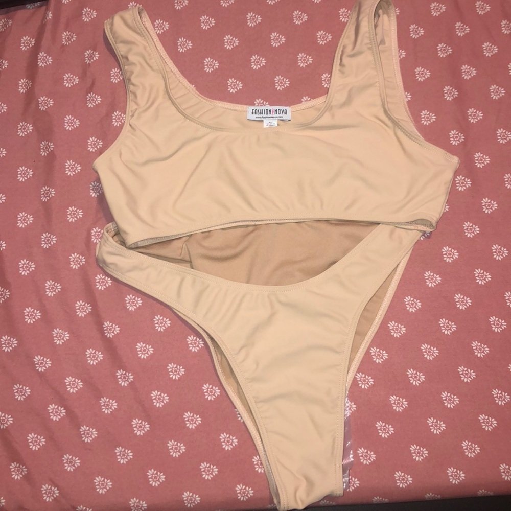 Swimsuit set